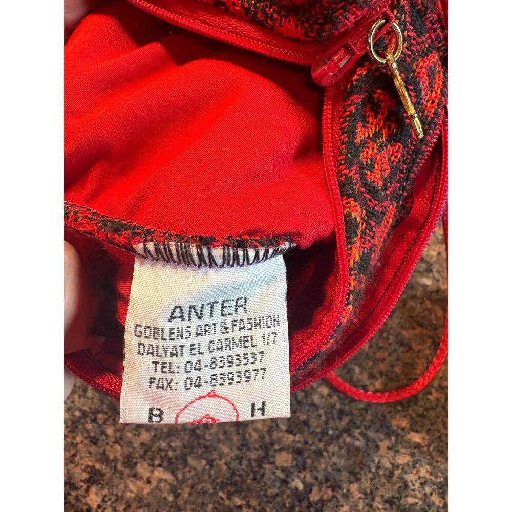 Anter Small Red and Black Crossbody Bag 9"x7" - Picture 8 of 9